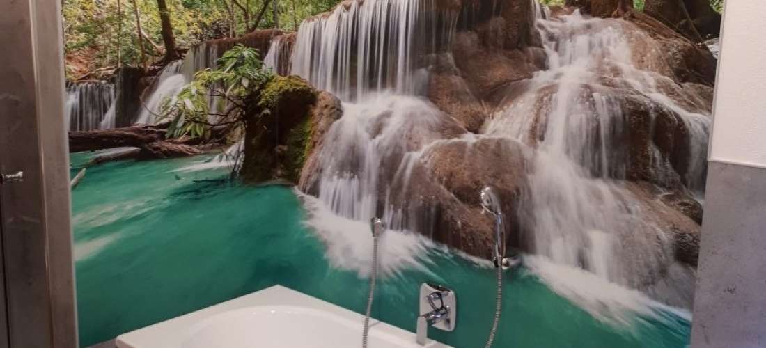 Rückwand für Badewanne aus MB-Digital